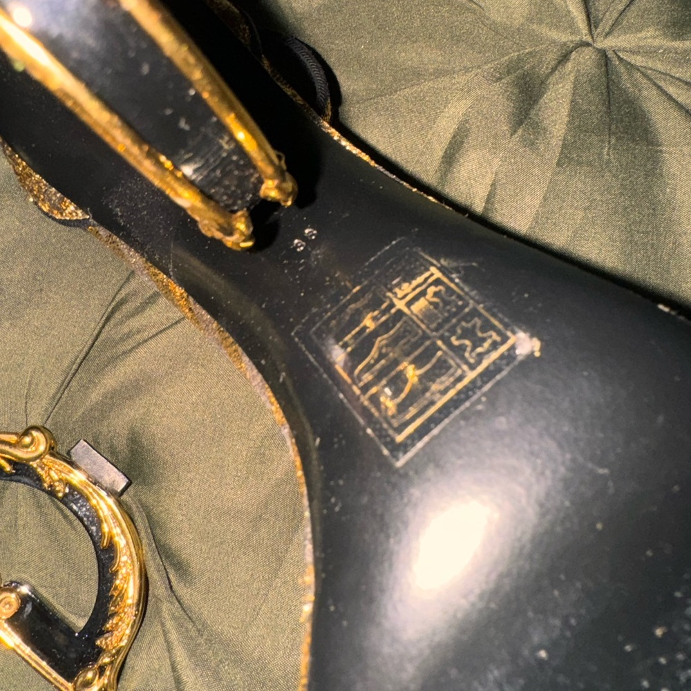 D&G heels - Picture 5 of 5